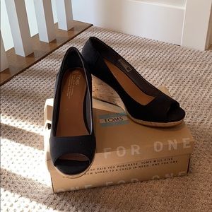 TOMS Stella Black Canvas Wedges